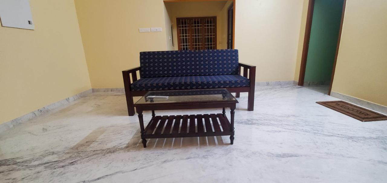 Ssk Home Stay Puducherry Buitenkant foto